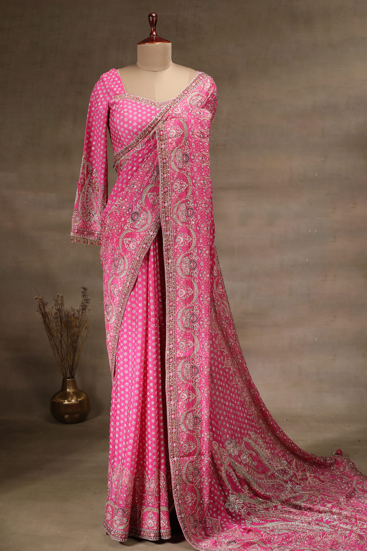 Women's Crepe Pink Printed Designer Saree With Blouse Piece main image 1