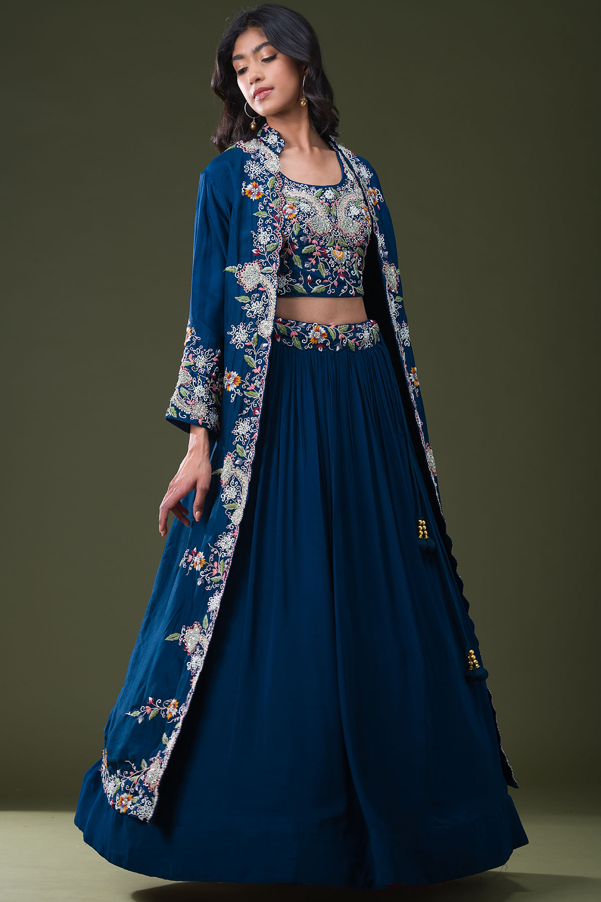 27 + Stunning Jacket Style Lehenga Ideas For A Winter Wedding | Wedding  dresses for girls, Designer dresses indian, Indian gowns dresses