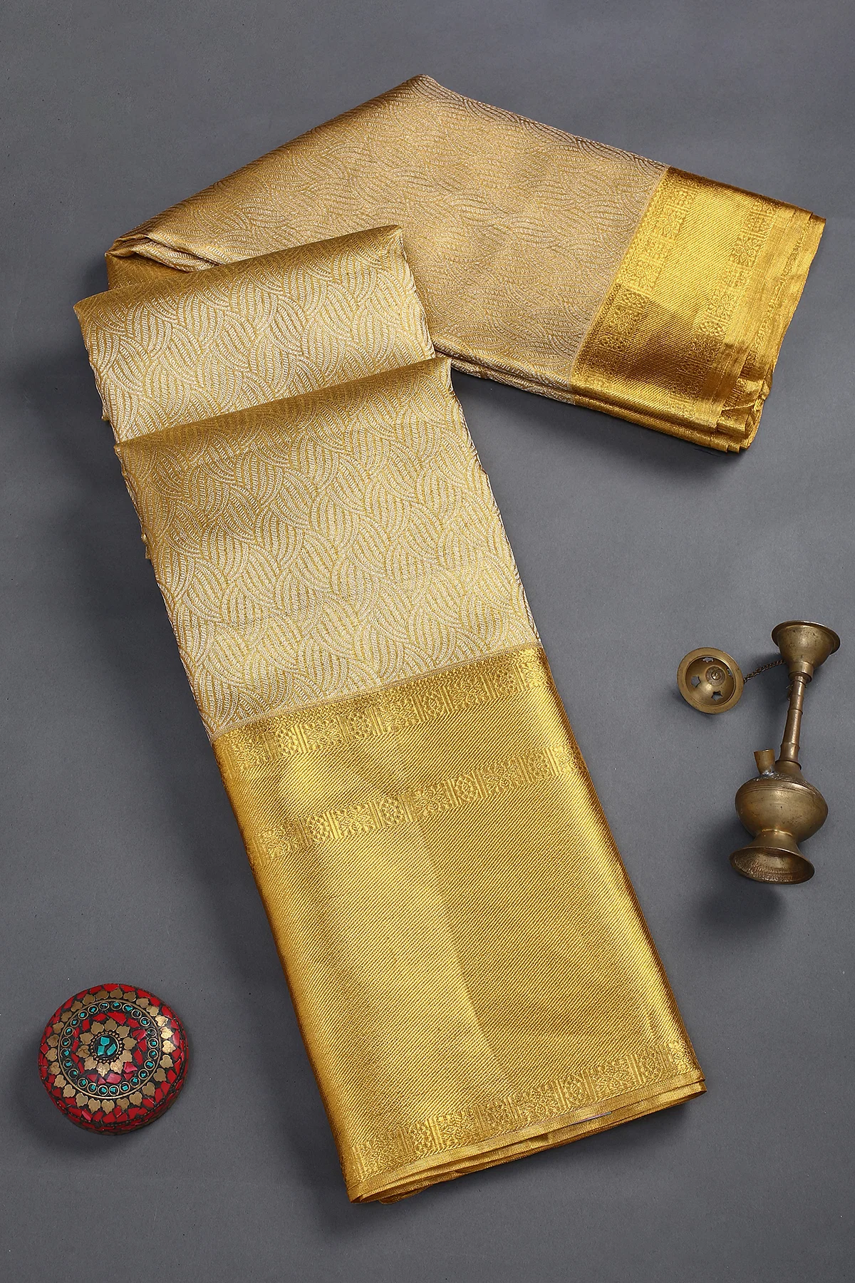 Buy Gold & Silver Zari Woven Kanchipuram Tissue Saree Online at Samyakk