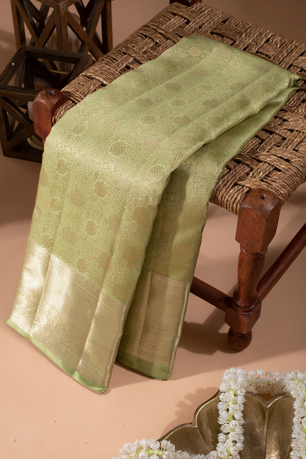 Green Kanchipuram Silk Half Fine Zari Saree with Unstitched Blouse Online at Samyakk