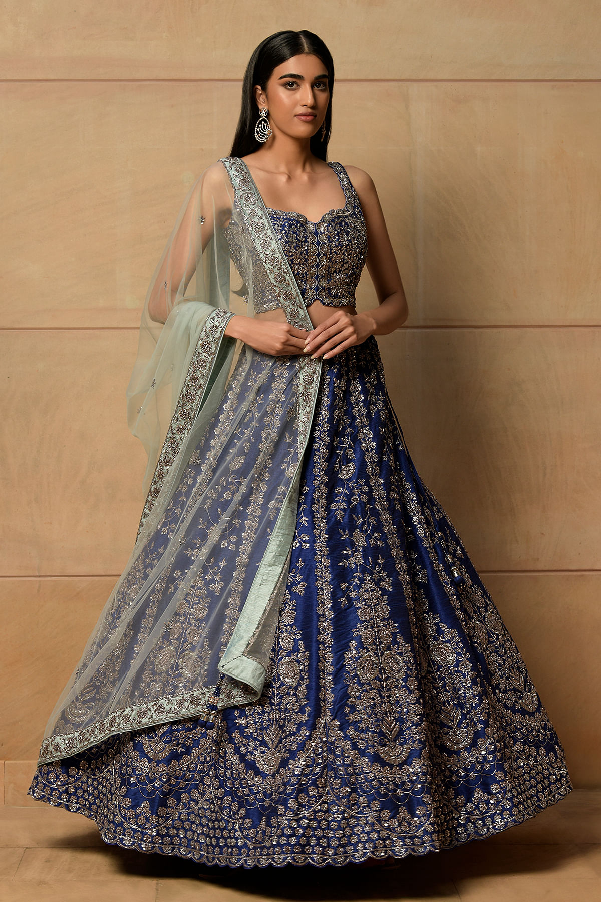 Samyakk bridal outlet lehenga