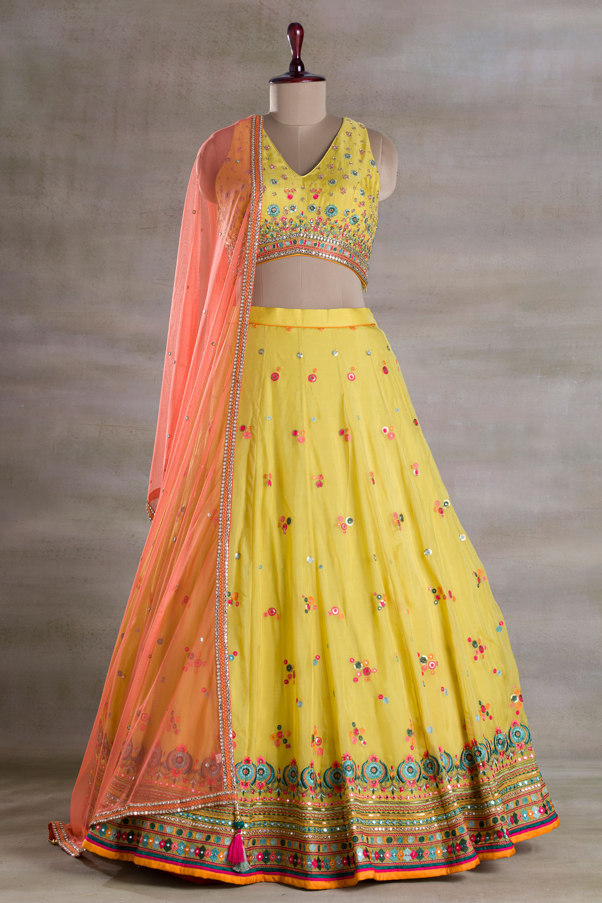 Latest 20 Yellow Lehenga Choli Designs Trending (2023) - Tips and Beauty | Yellow  lehenga, Designer bridal lehenga, Party wear lehenga