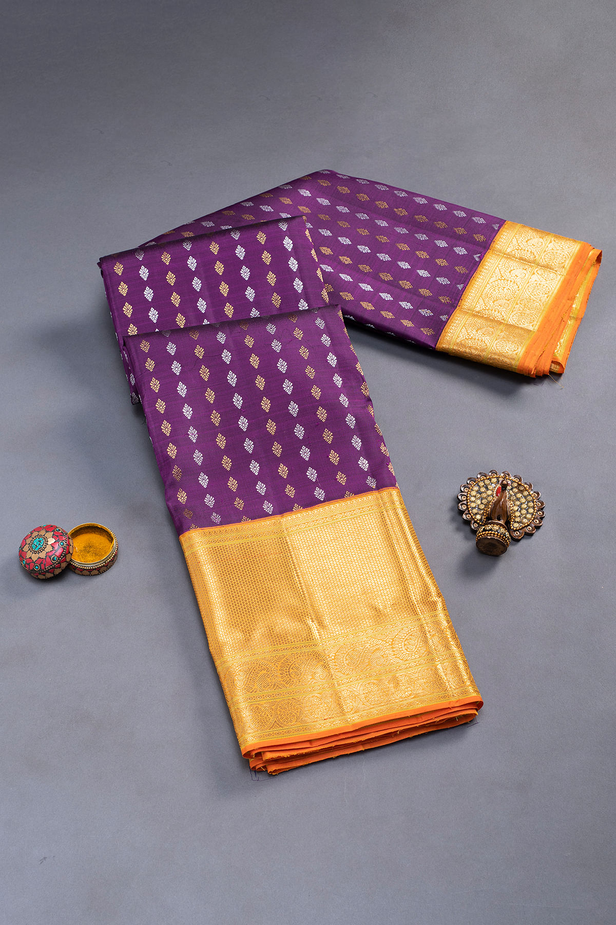 Deep Green & Wine Purple Double Warp Elegance Kanchipuram Handloom Sof –  Capell Haute Couture