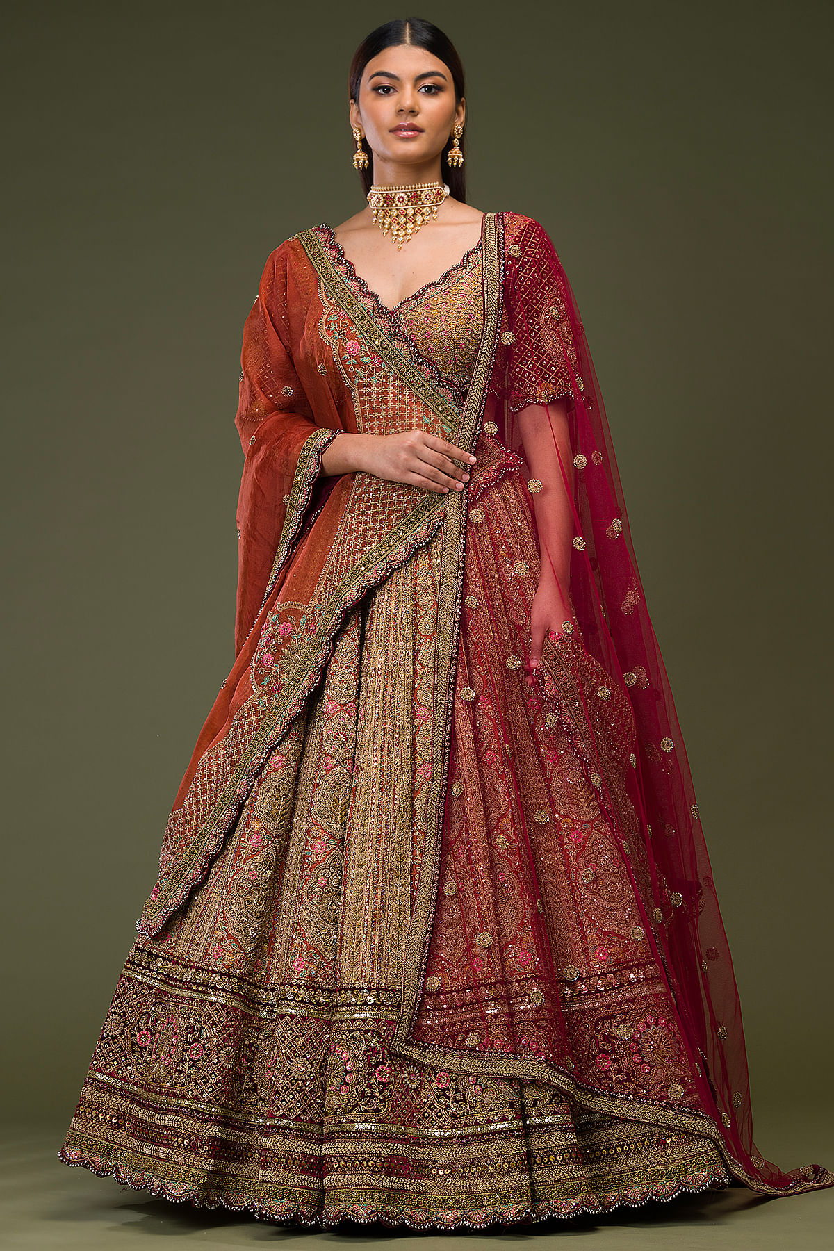 Pin by Pinner on burnt orange/pink | Indian bridal lehenga, Indian bridal  wear, Indian lehenga choli