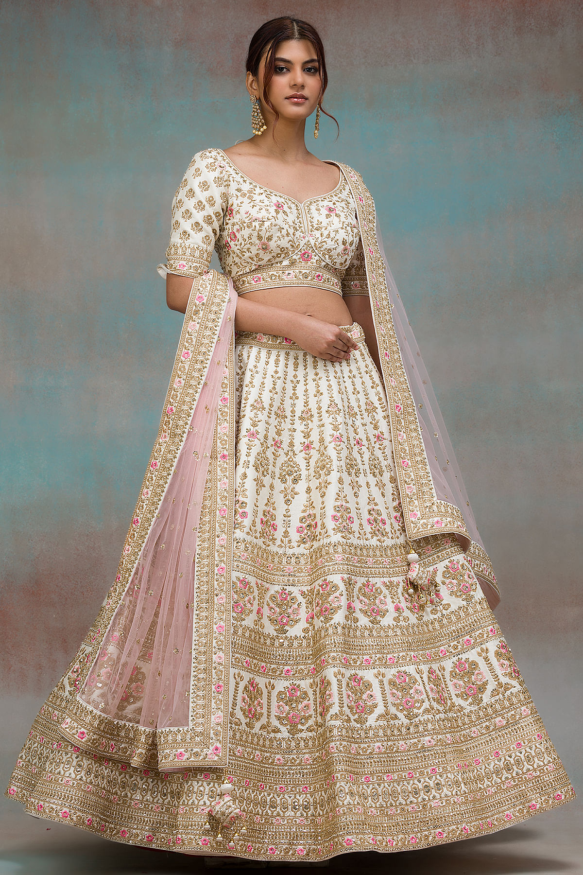 Cream and Pink Color Lehenga Choli For Bride | อินเดีย
