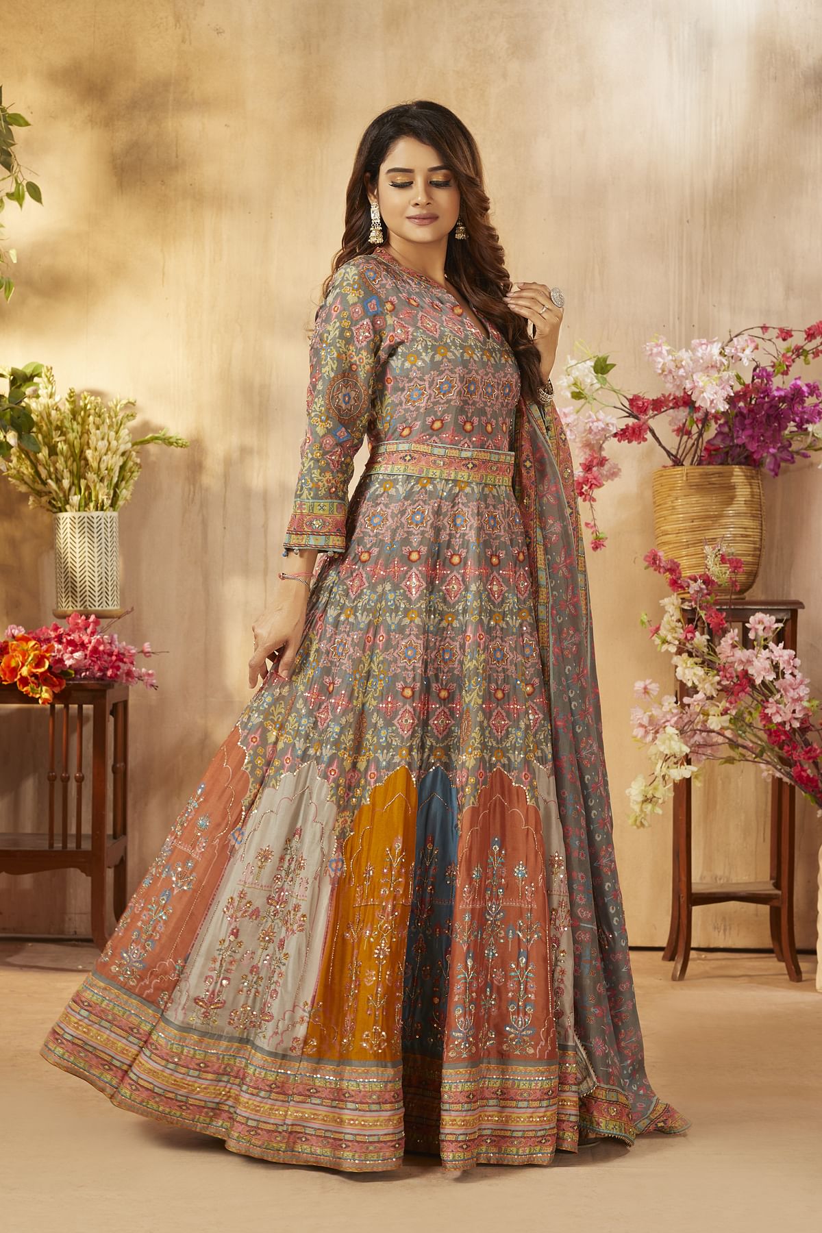 Find Your Perfect Salwar Kameez Style: Anarkali, Sharara & More ...