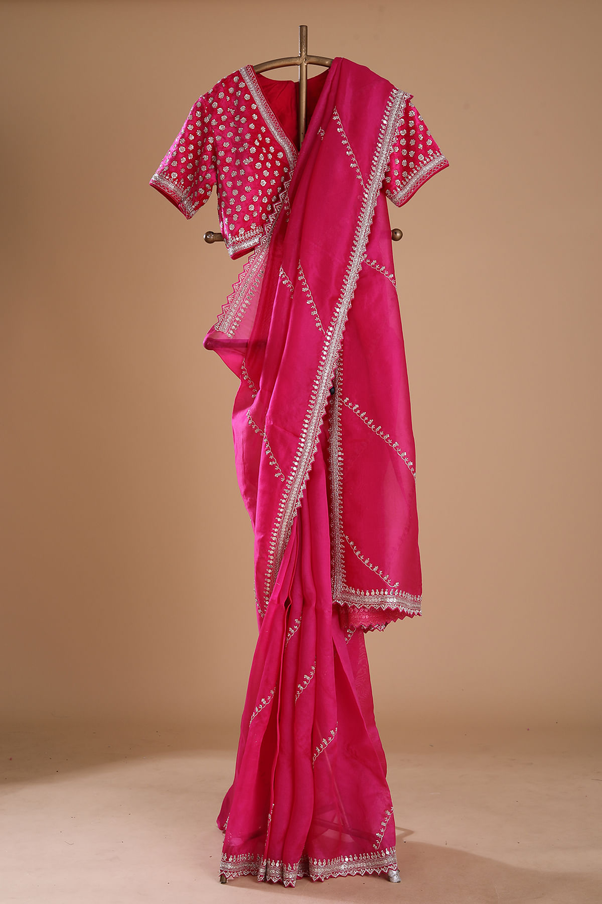 Bright Pink Handloom Woven Silk Saree – Rushini