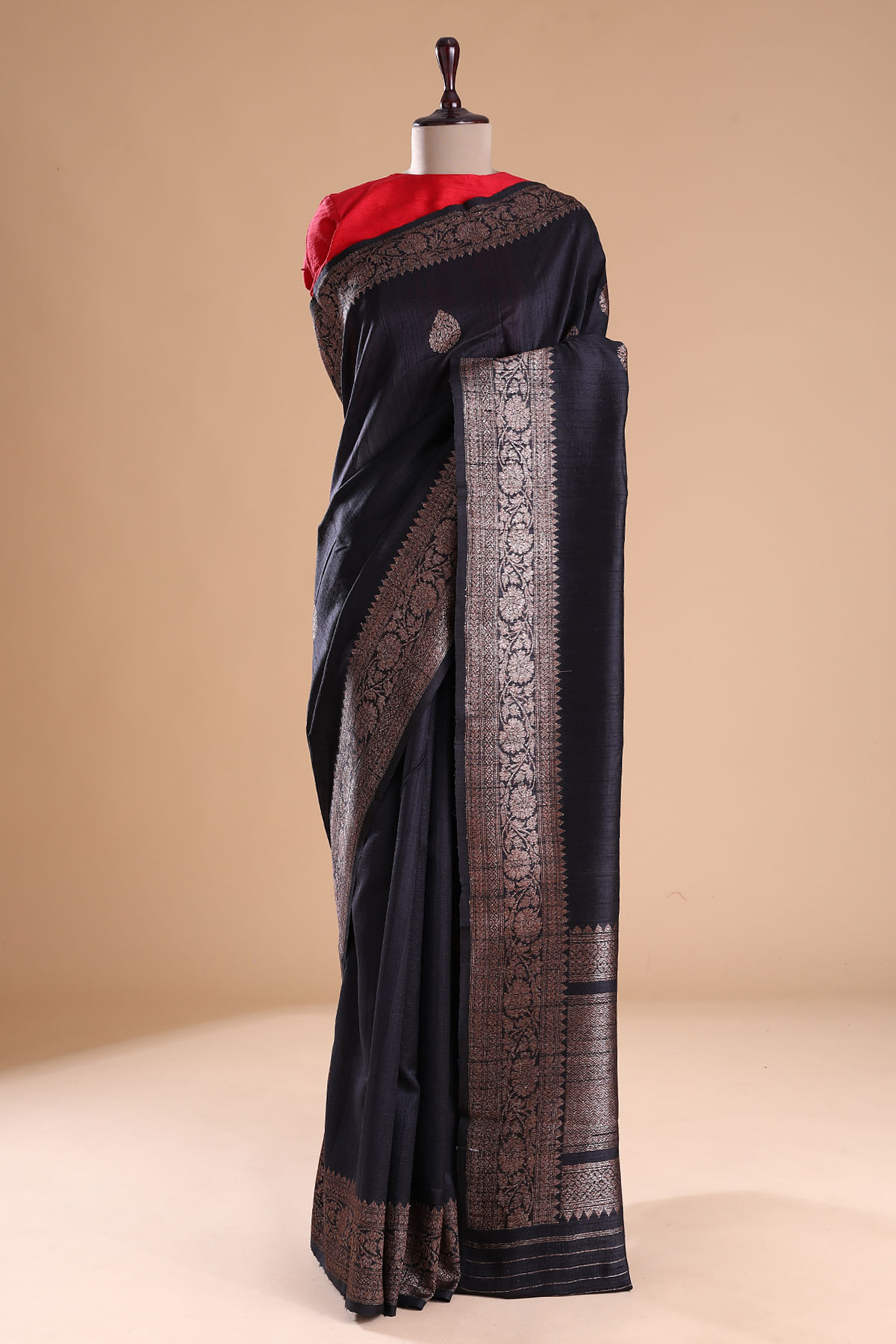 Banarasi Pure Silk Saree in Off White : SNEA2611