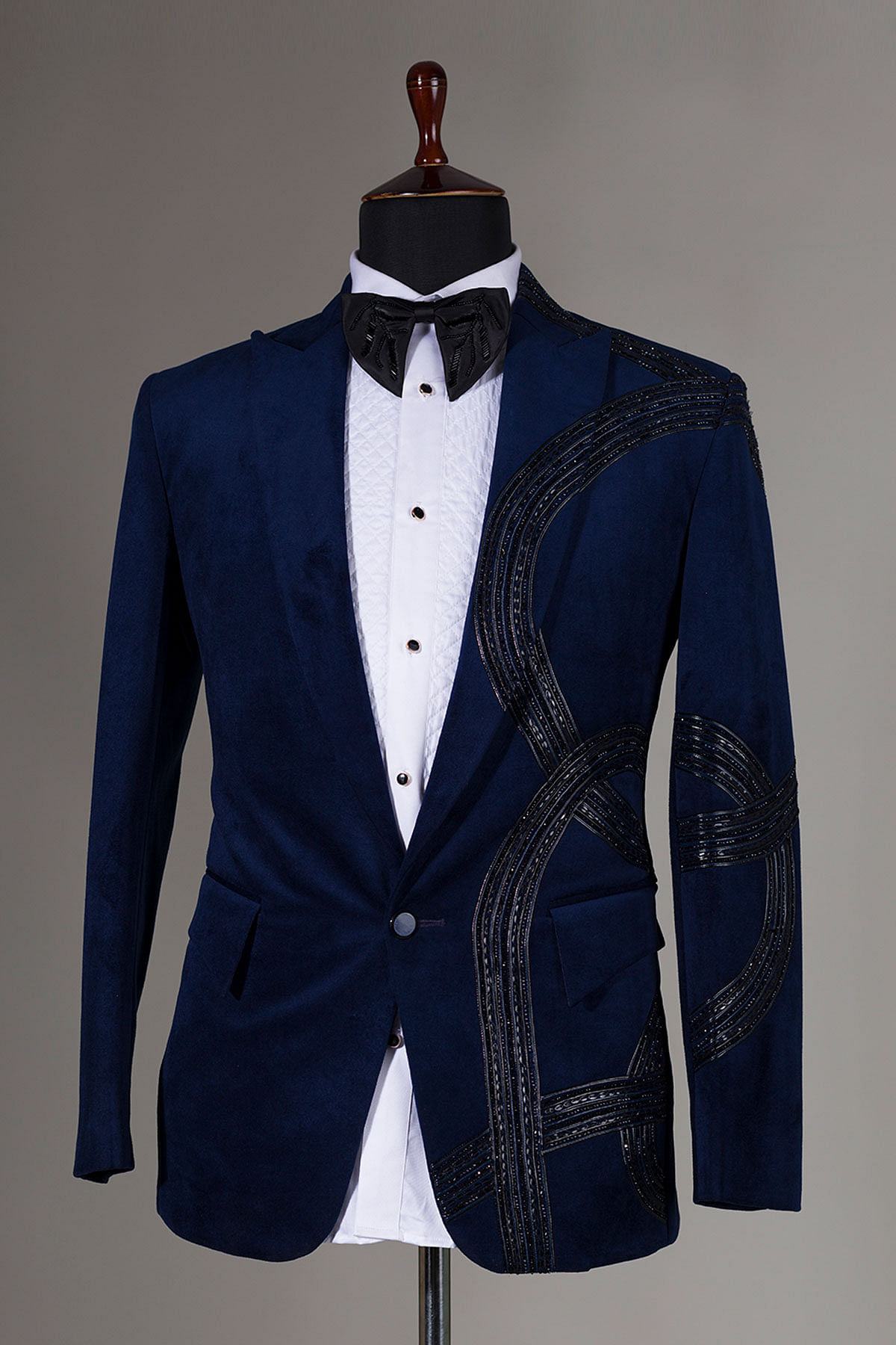 Custom Embroidered Black Suede Suit Mens Classic Style For Weddings, Proms,  And Groomsmen 2023 Arrival Includes Jacket, Vest, Pants, Tie Style #230216  From Hu01, $131.71 | DHgate.Com