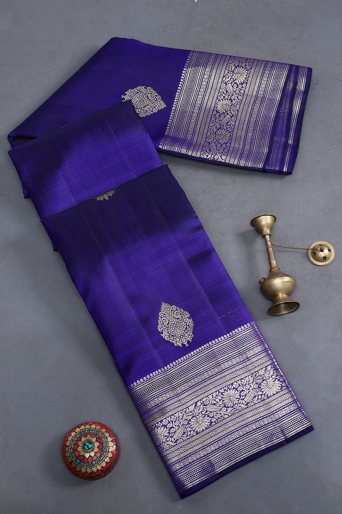 Buy Green Soft Kanchipuram Silk Weaving Saree Festive Wear Online at Best  Price | Cbazaar