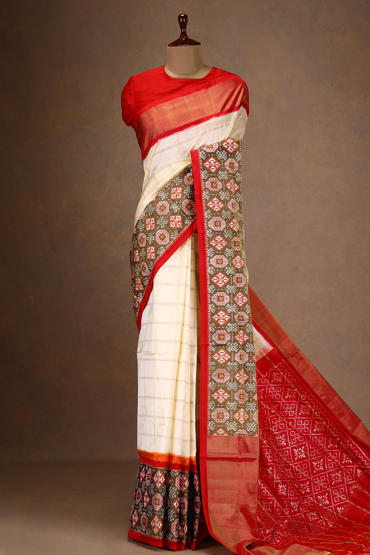 Off White Ikkat Silk Saree 