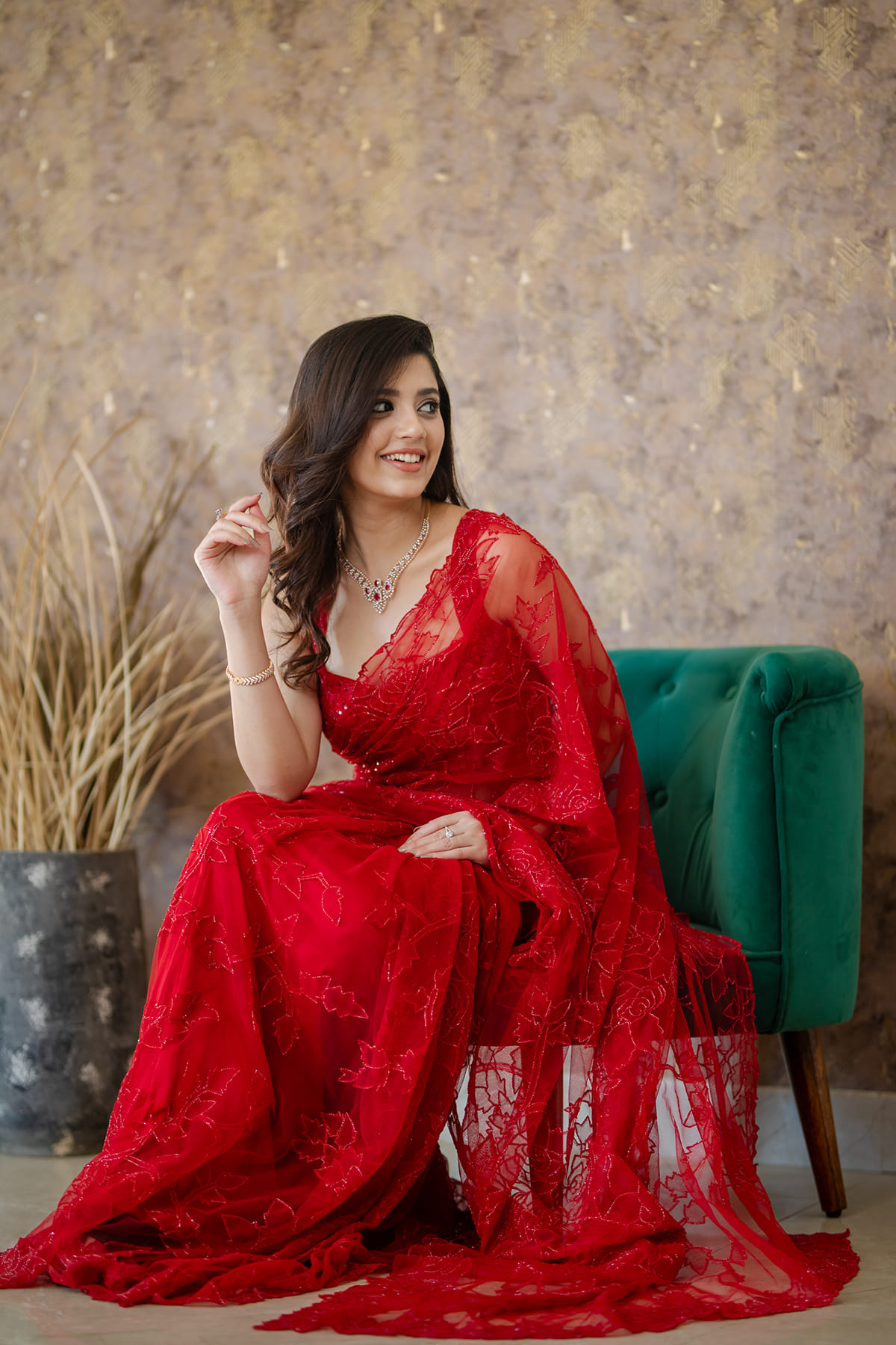 Sleeveless Fancy Saree Latest Design Buy Red Net Designer Saree