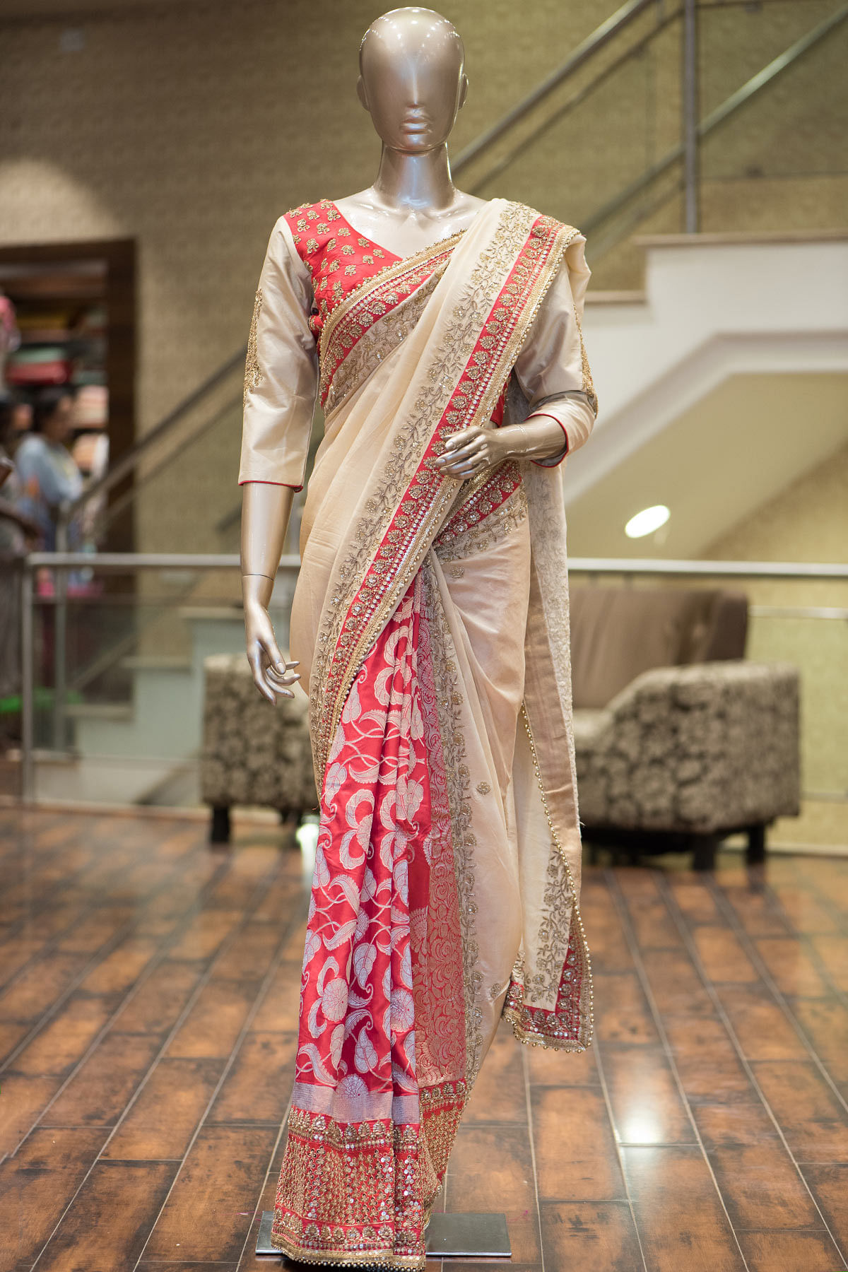 Handloom Soft Organza Zardosi Silk Saree | Silk sarees, Organza silk saree,  Organza