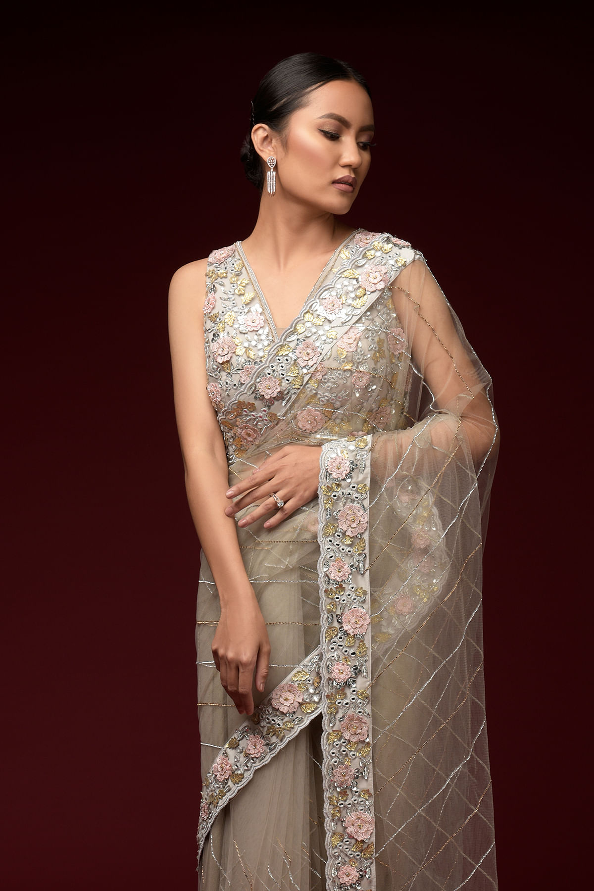 Beautiful Light Grey Net Saree With Glitter and Kundan Work and Running  Blouse Piece -  Norway