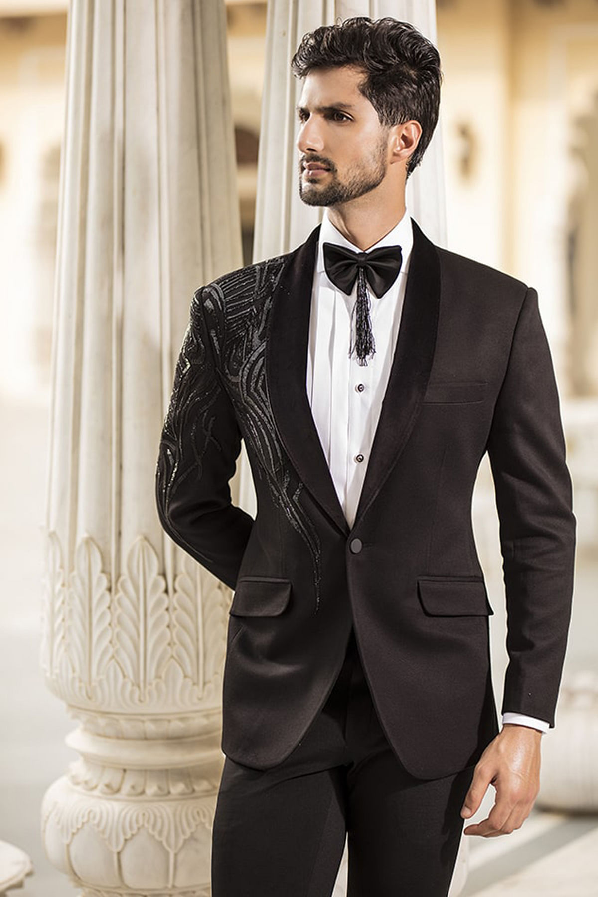 Salvatore Lorente Solid Black Italian Wool Modern Fit Suit