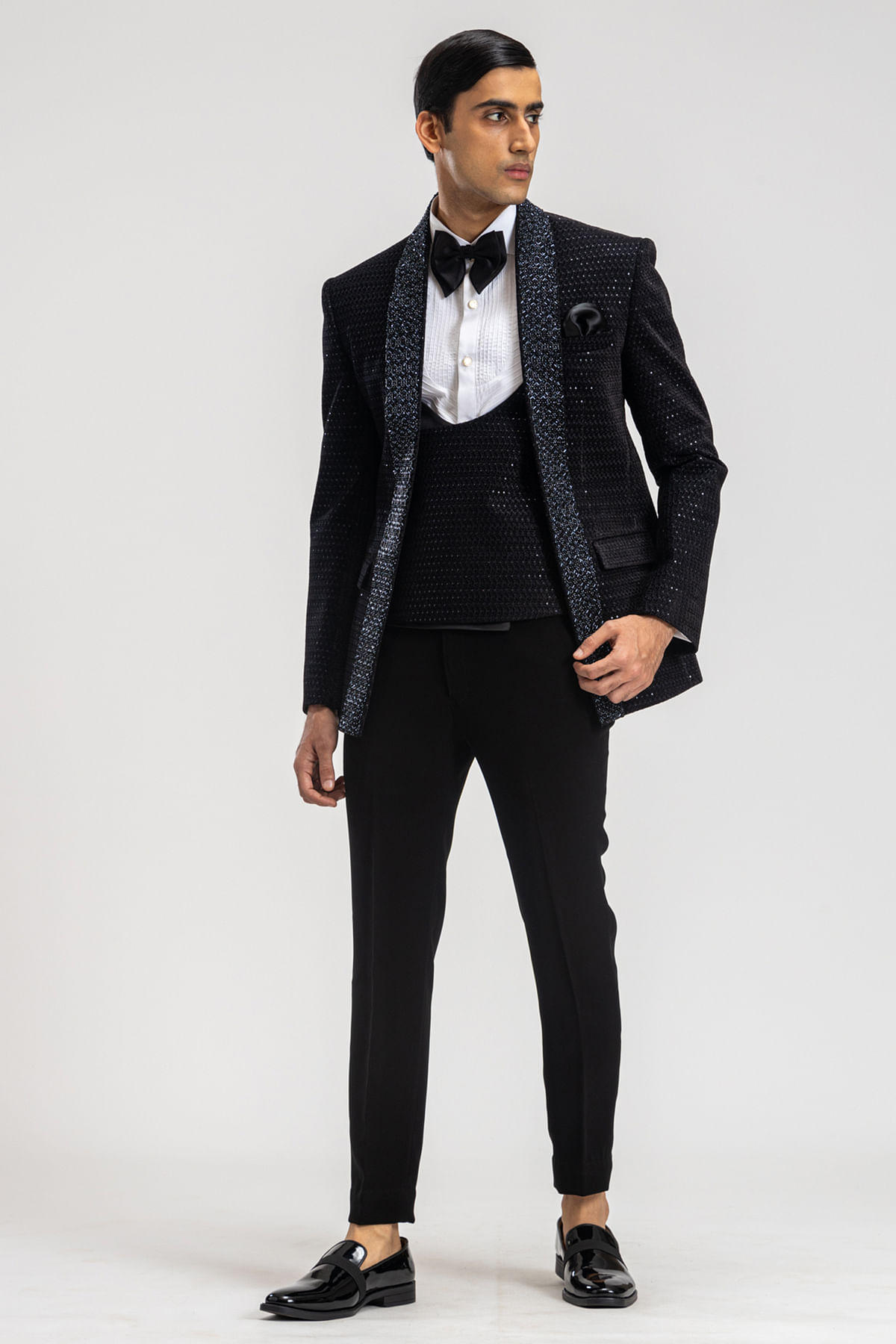 Black Sequins Embroidered Italian Tuxedo Suit-ST1497