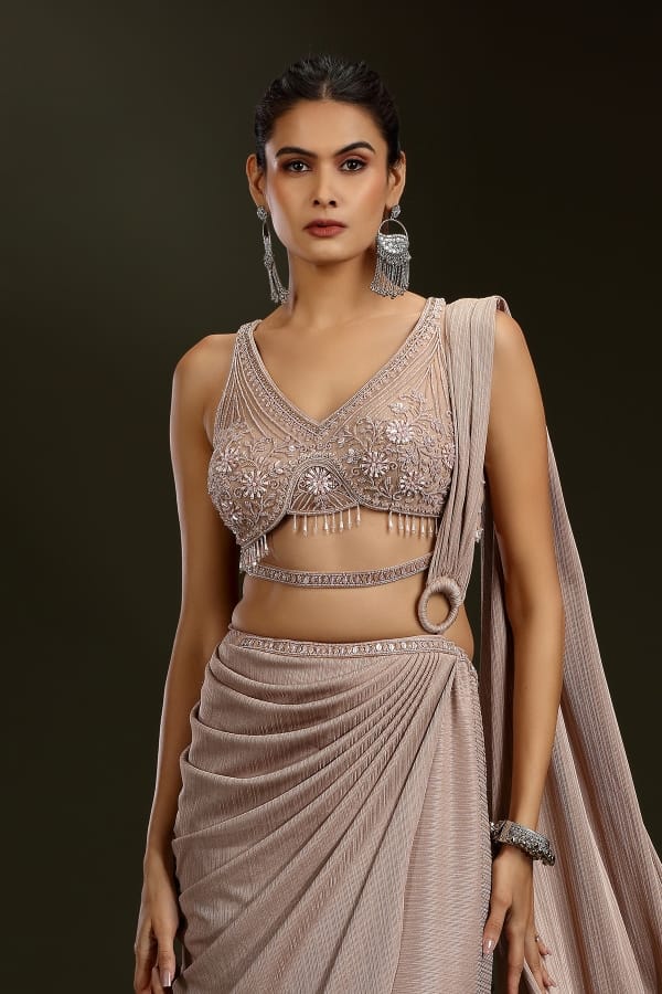 Buy Sarees (साड़ी) Online | Samyakk