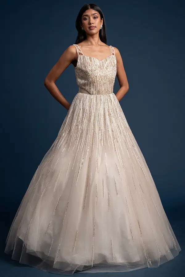 Cream color gown online outlet