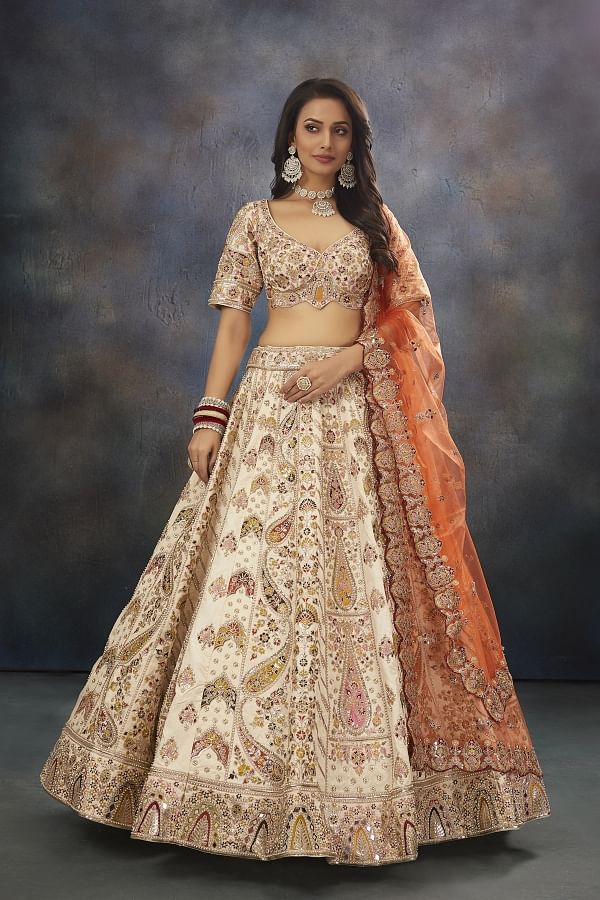 Apart from a lehenga, and a sari, what other dress can I wear on a marriage  function? Basically, I want to look unique, classy, yet trendy. - Quora