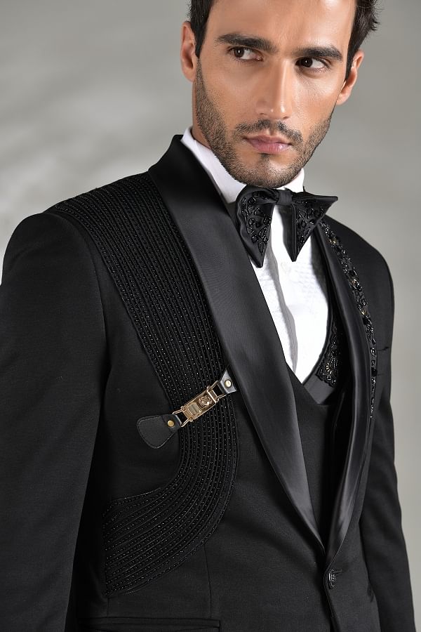 Tuxedo manyavar store